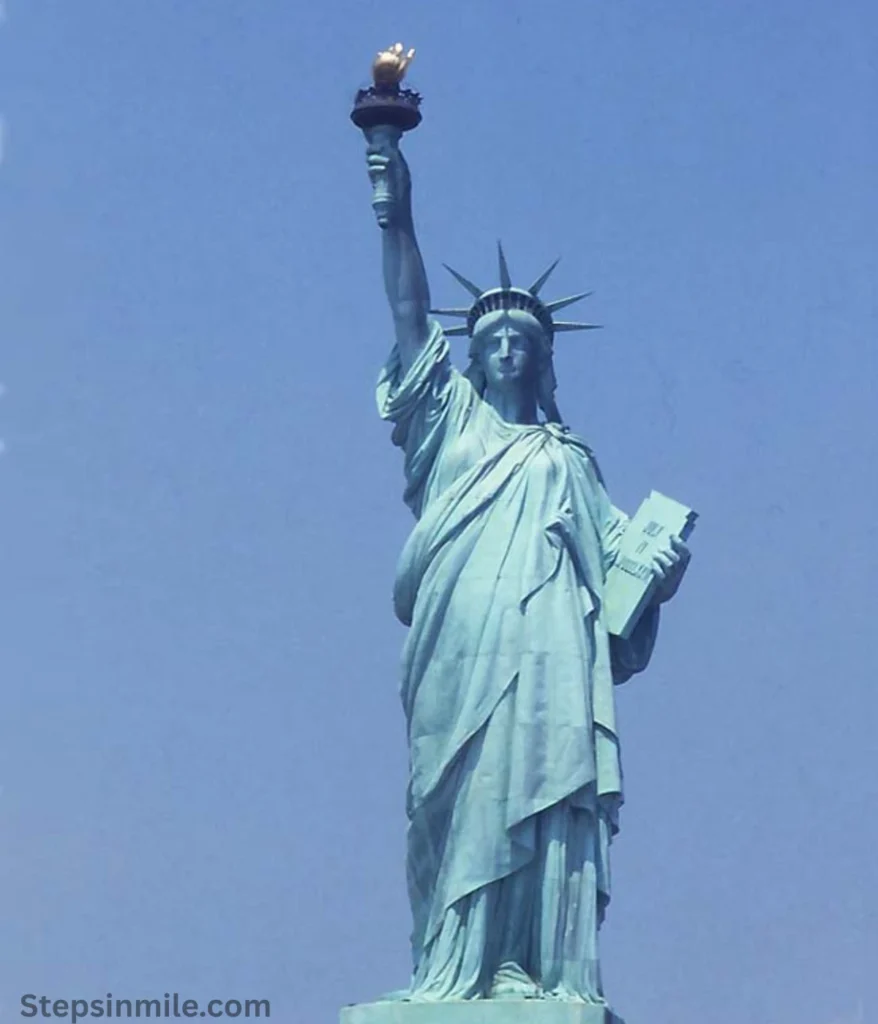 liberty-statue-300-feet
